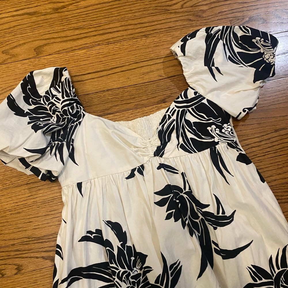 Zara Floral Puff Sleeve Dress - Picture 2 of 7